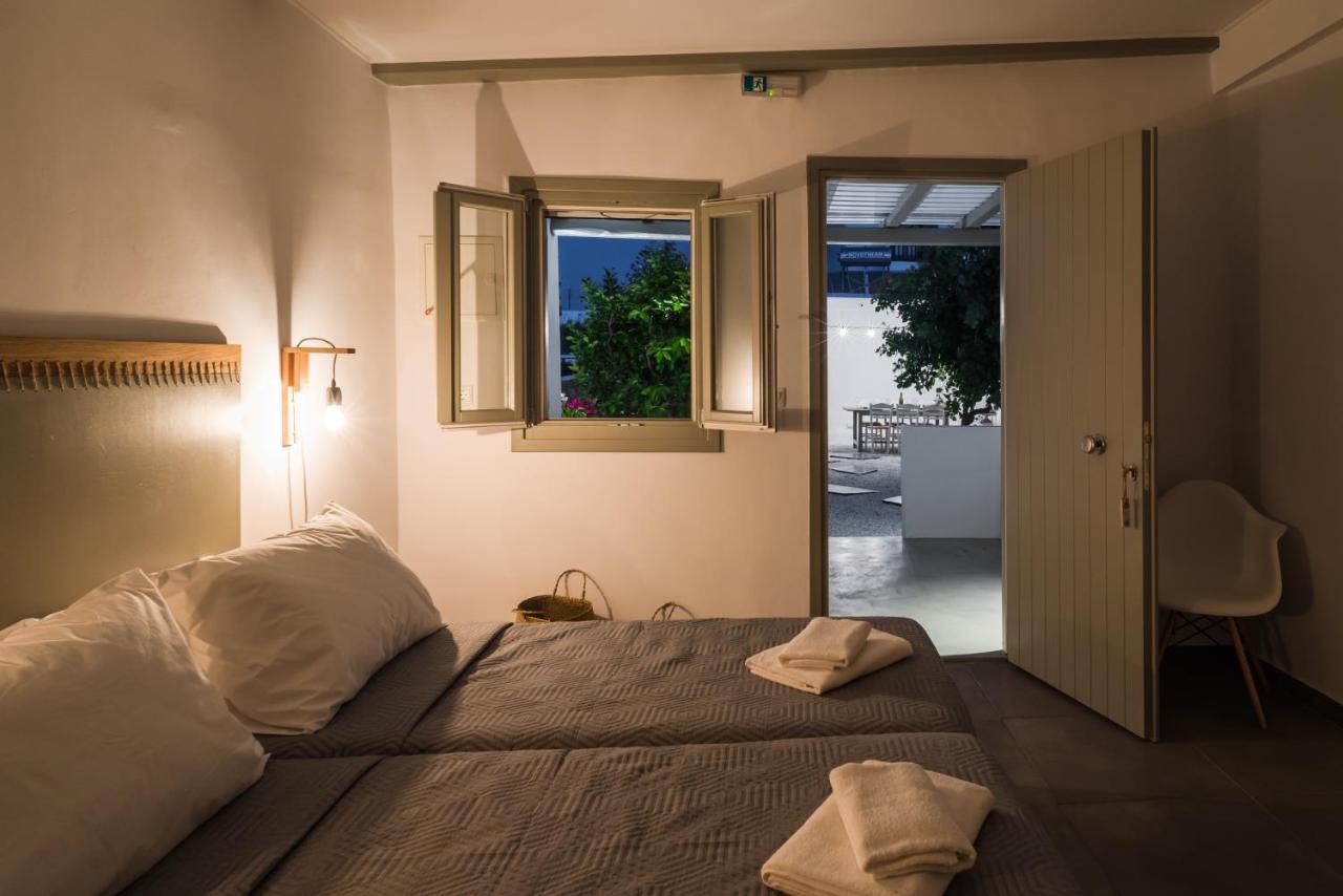 White And Grey Apartamento Mykonos Town Exterior foto