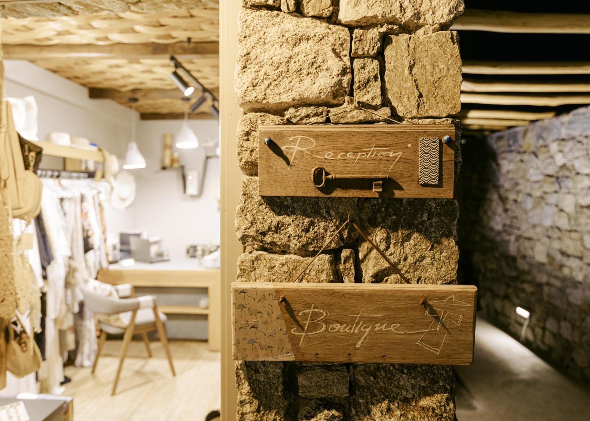 White And Grey Mykonos Town Exterior foto